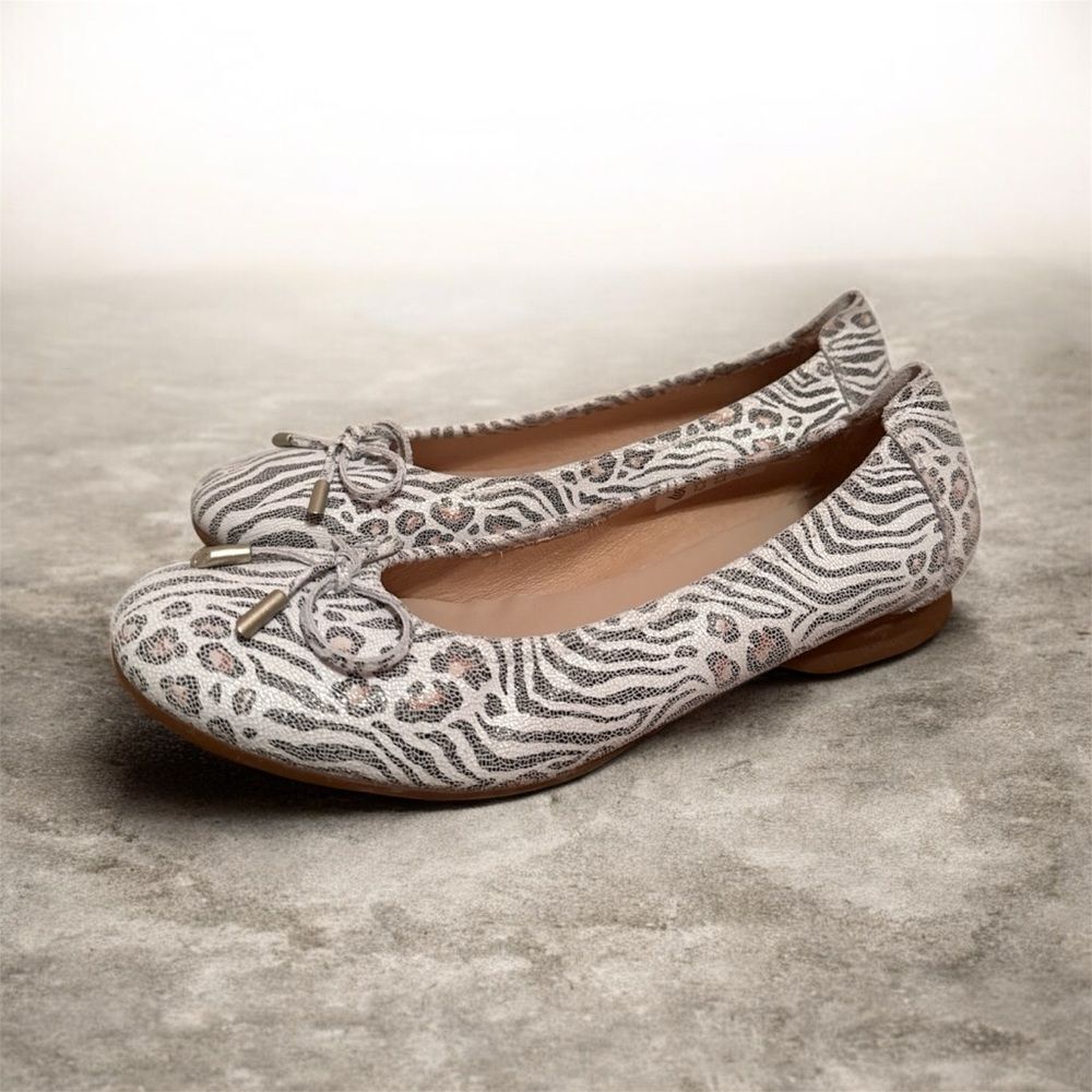 Sabrinas Stylish Zebra Print Ballet Flats - EU 38 - NWOB